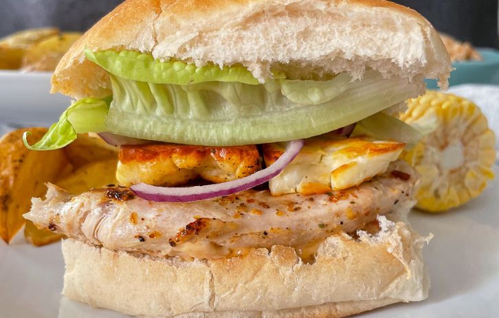 Chicken and Halloumi Burgers