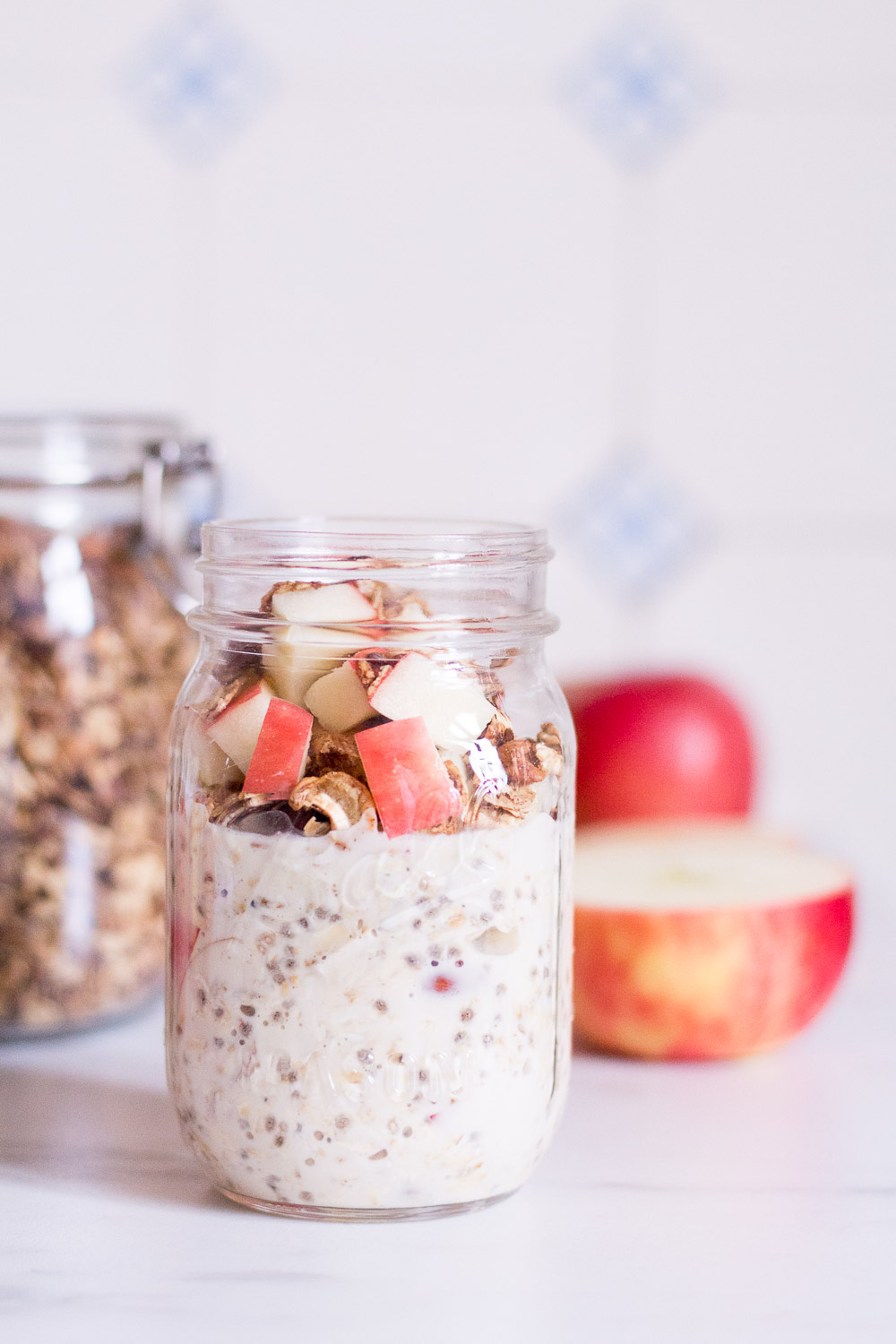 Crunchy apple overnight oats