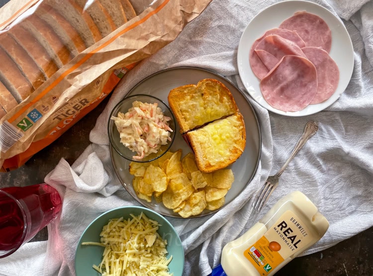How To Make A Quick And Delicious Air Fryer Ham And Cheese Toastie