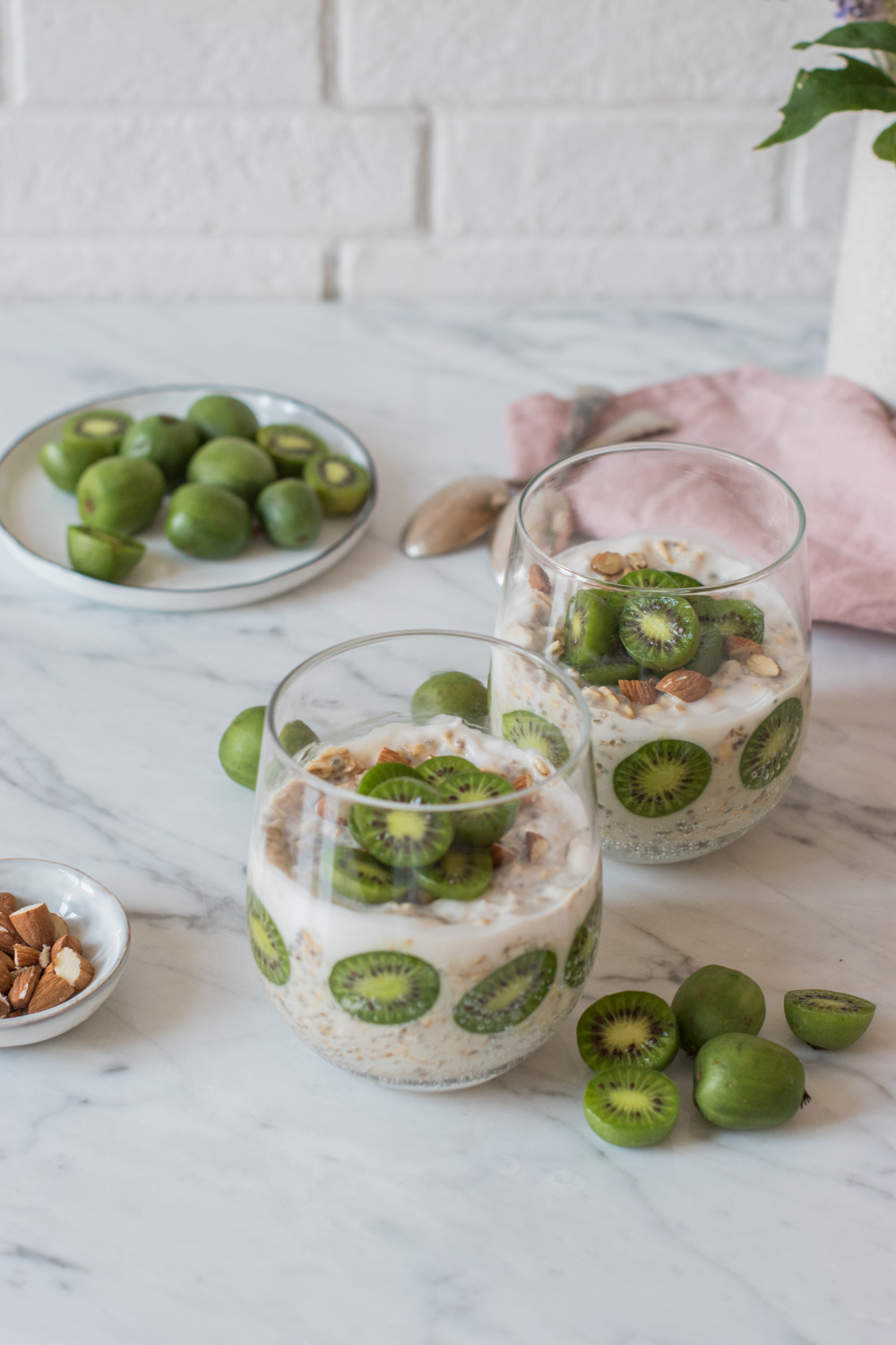 Post-Workout Mini-Kiwi Overnight Oats